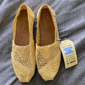 Sunshine Yellow Crochet Toms - New